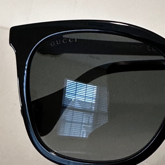 Gucci Grey Butterfly Ladies Sunglasses GG1071S - Picture 4 of 8